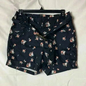 Torrid floral‎ shorts with belt
